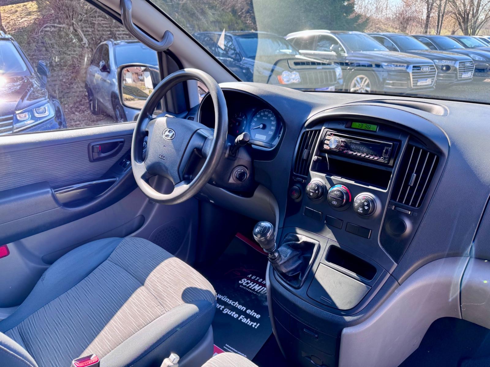 Hyundai H-1Kasten AHK 3xSitz 2xSchiebetür Mehrwertsteuer