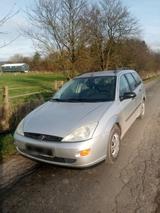 Ford Focus Turnier - Ford Focus aus 1999: Kombi