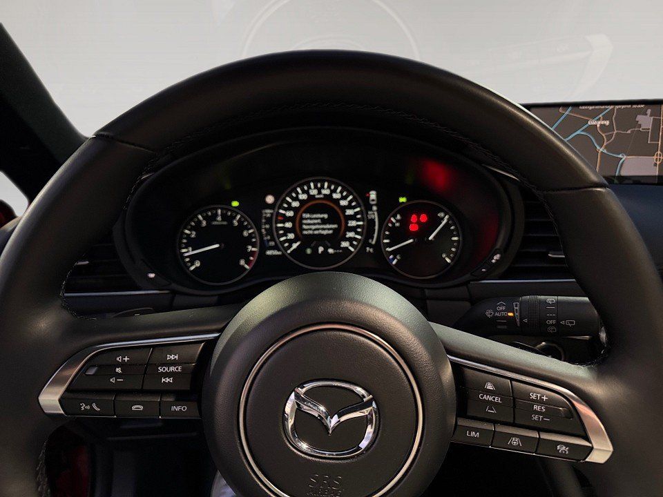 Fahrzeugabbildung Mazda 3 2.0i X 186PS A/T Exclusive