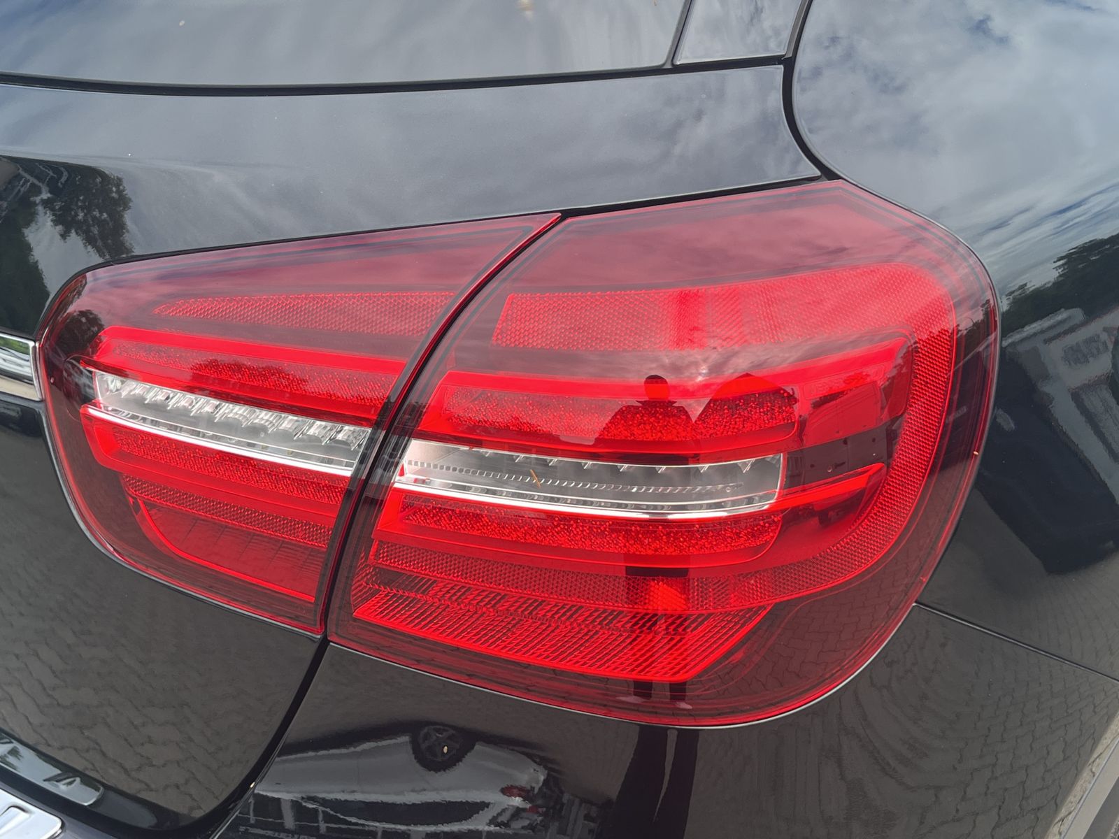 Fahrzeugabbildung Mercedes-Benz GLA 180 AMG-LINE*NIGHT-PAKET*LED*KEYLESS*LEDER**