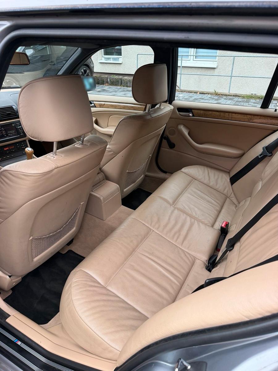 BMW 318 2004 — photo 14