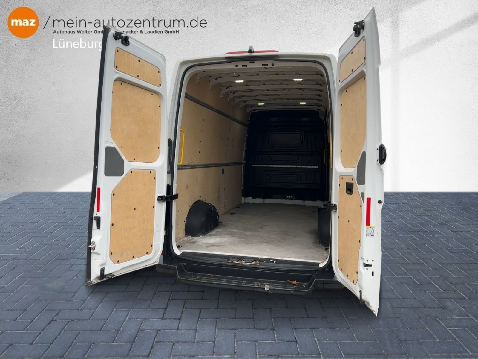 Fahrzeugabbildung Volkswagen Crafter Kasten 2.0 TDI L3H2 FWD Klima Kamera Tem