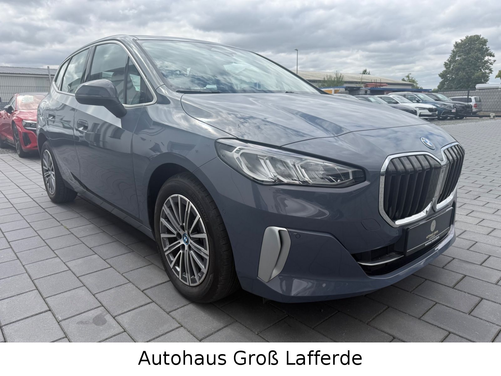 BMW 230 2 Active Tourer 230 e xDrive Luxury Line imagem 3