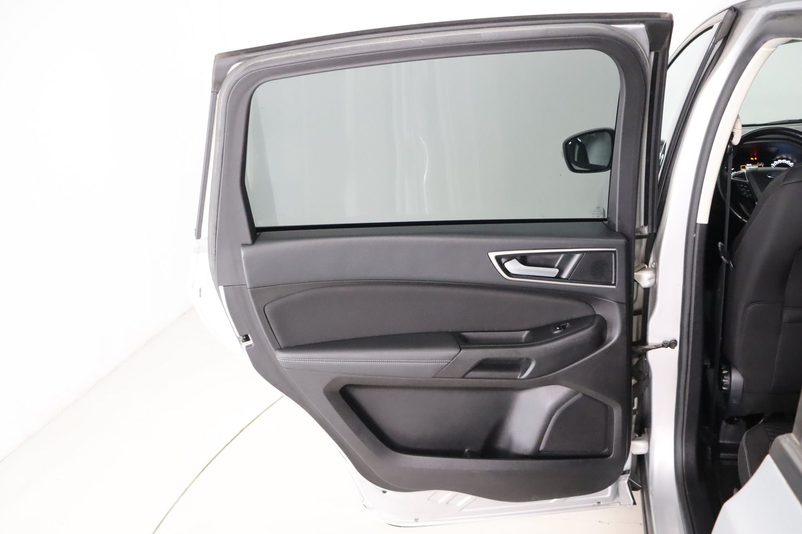 Fahrzeugabbildung Ford S-MAX * Navi * Bi-Xenon * PDC