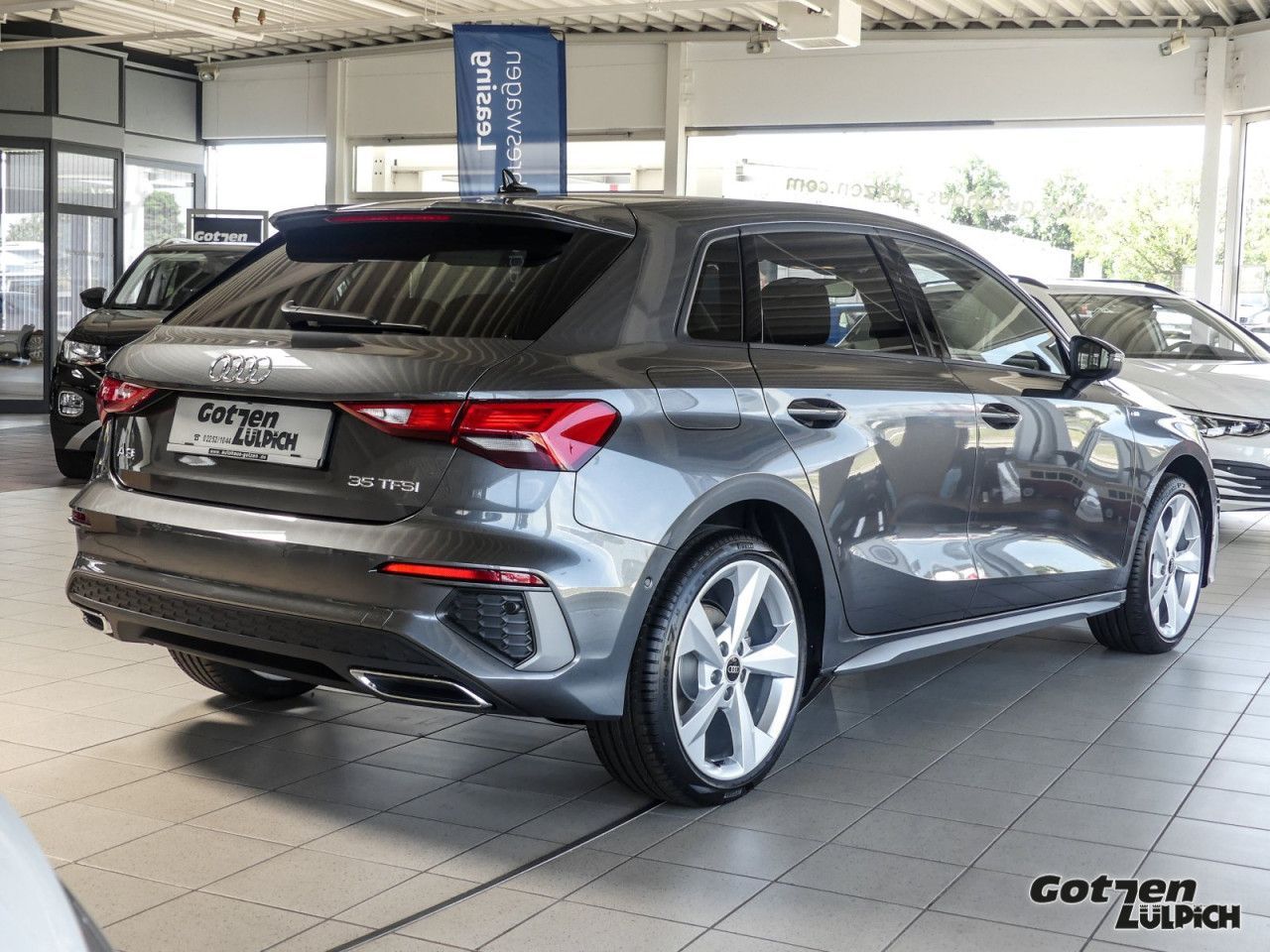 Fahrzeugabbildung Audi A3 Sportback 35 TFSI S line S tronic Navi Sitzh.