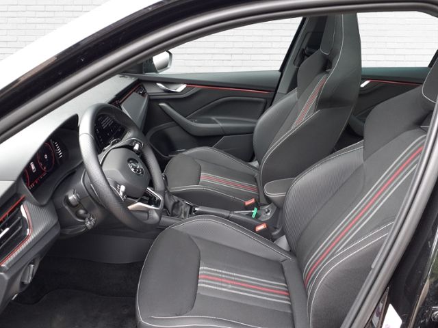 Fahrzeugabbildung SKODA Kamiq 1,5 TSI Monte Carlo DSG KLIMA LED NAVI ALU