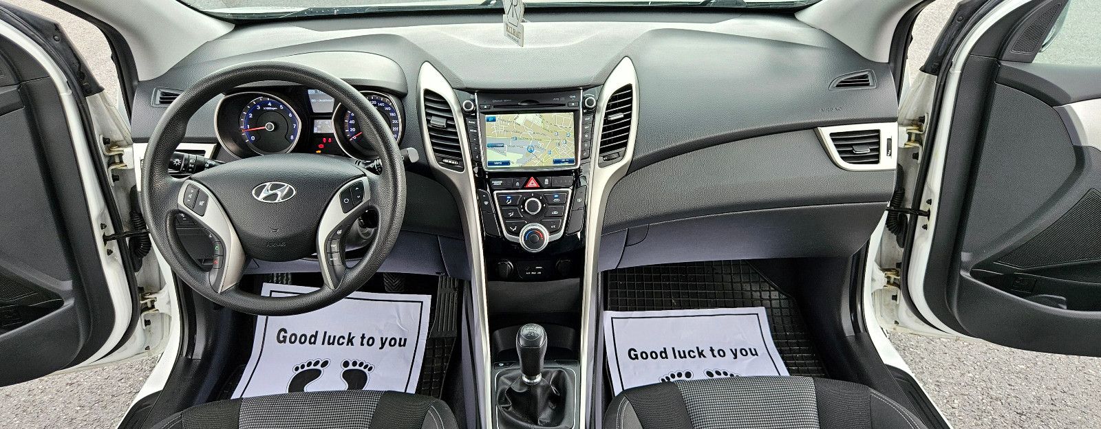 HYUNDAI i30 blue Euro 6 Alufelgen 8-fach bereift