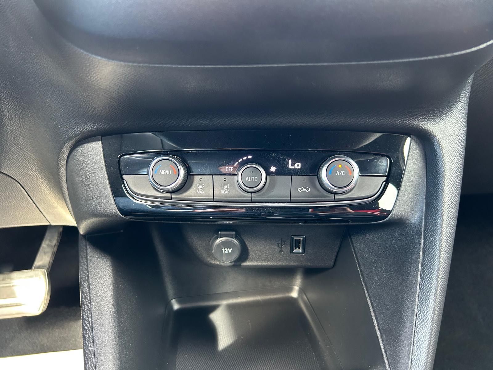 Fahrzeugabbildung Opel Corsa GS Line°50 kWh°LED°Leder°1.Hand°