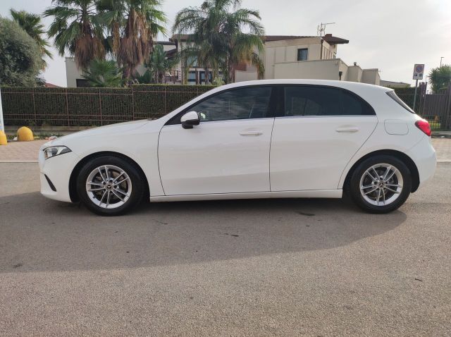 Mercedes-Benz Mercedes-benz A 180 A 180 d Automatic Business