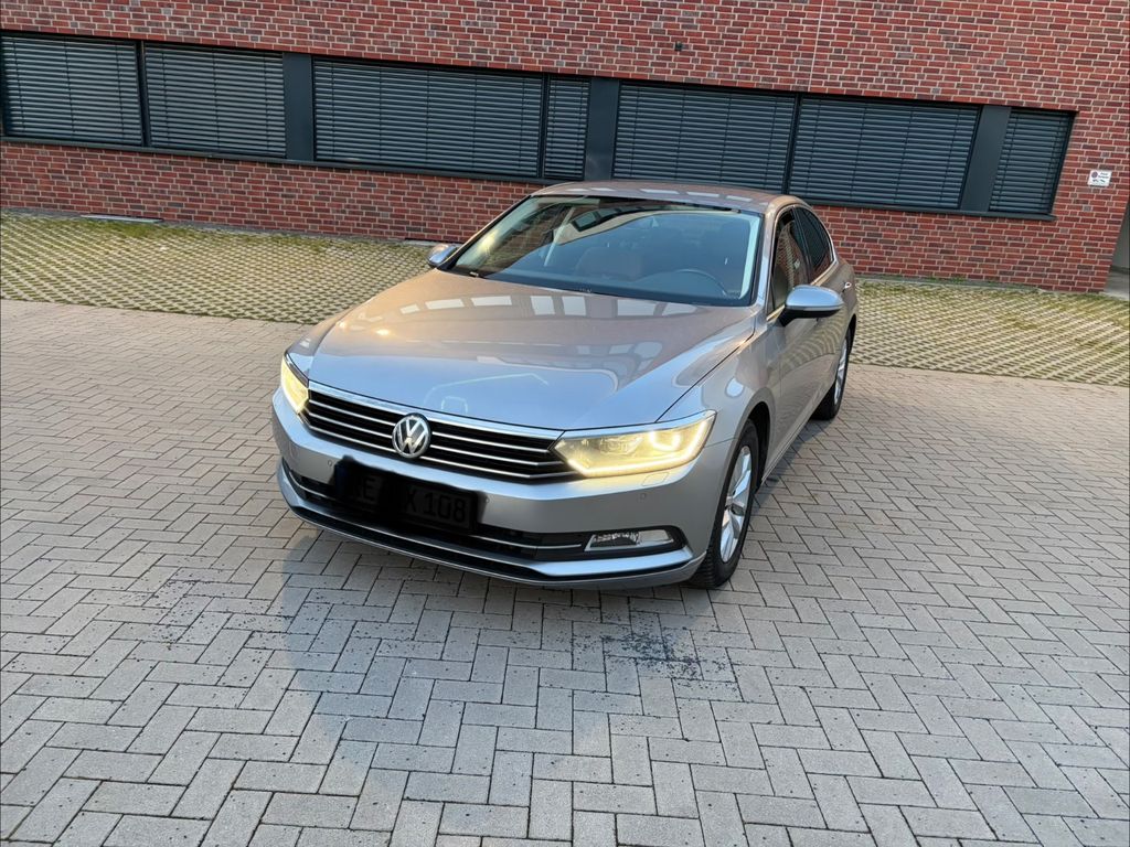 Image of Volkswagen Passat
