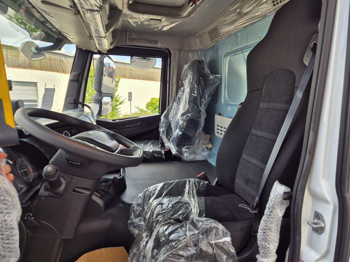 Fahrzeugabbildung Iveco X-Way AD280X42Y/PS Meiller AK 16.T Funk Intarder