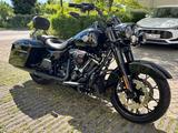 Harley-Davidson Road King Special (FLHRXS) mit Zubehör - Harley-Davidson Road King Special (FLHRXS)