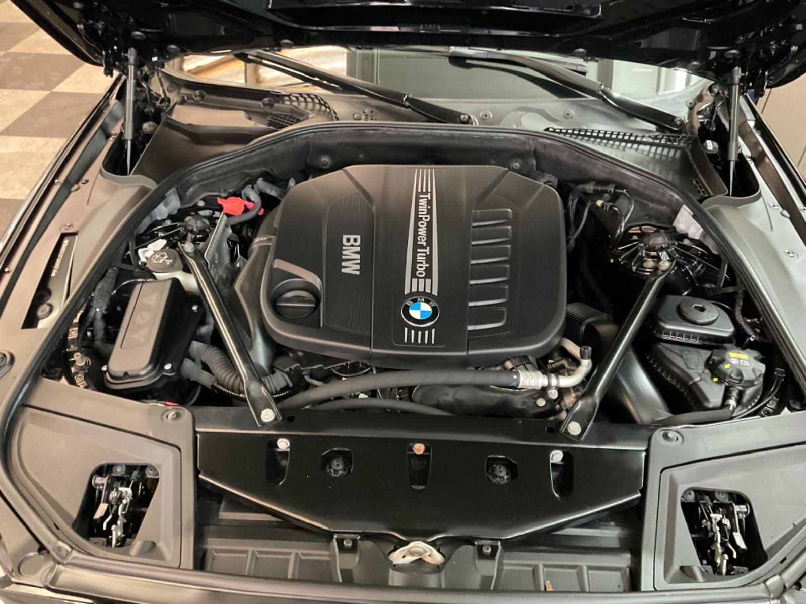 BMW 530d xDrive/Leder/Nav/Pano/SH/HeadUp/Inno Paket