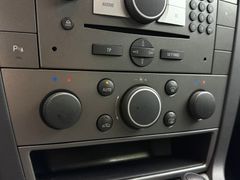 Fahrzeugabbildung Opel Signum 1.9 CDTI Edition / Automatik Xenon Tempom
