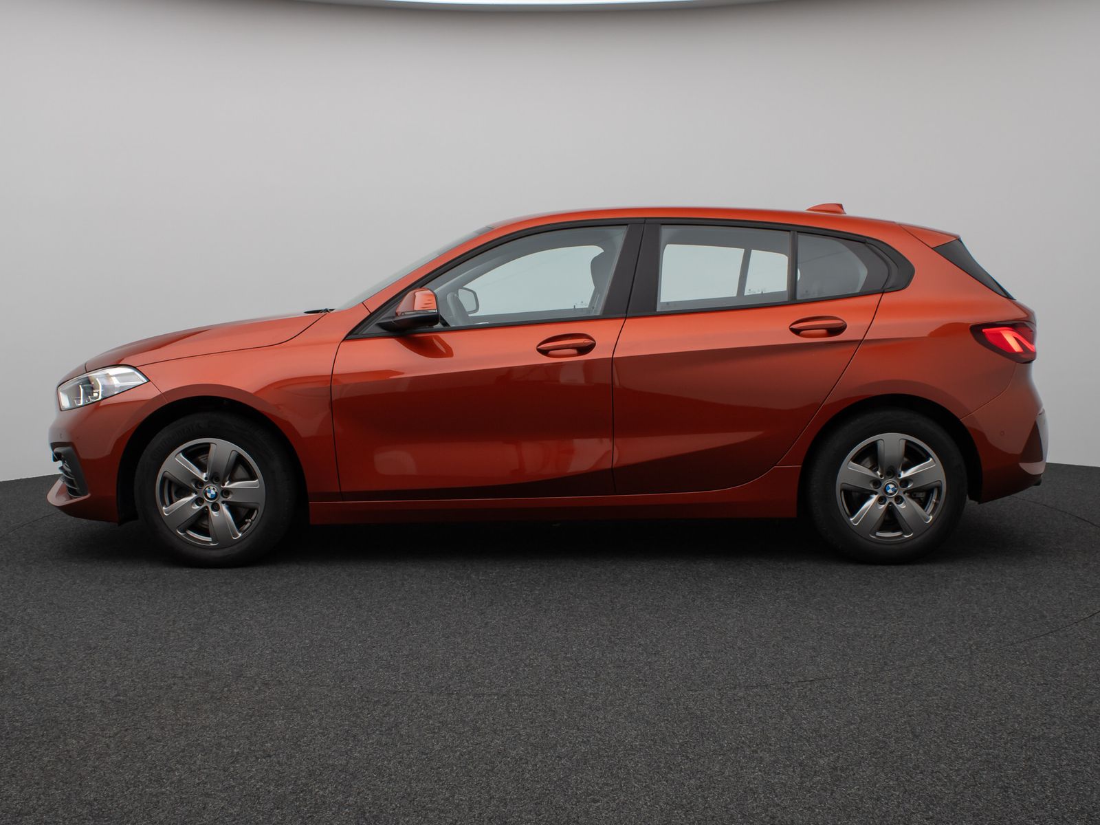 Fahrzeugabbildung BMW 118i DAB CockPitPro PDC Lordos LED Stop&Go Sport