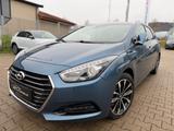 Hyundai i40 cw blue Style 2-HAND*LED*AHK*KAMERA*NAVI - Hyundai i40: Style