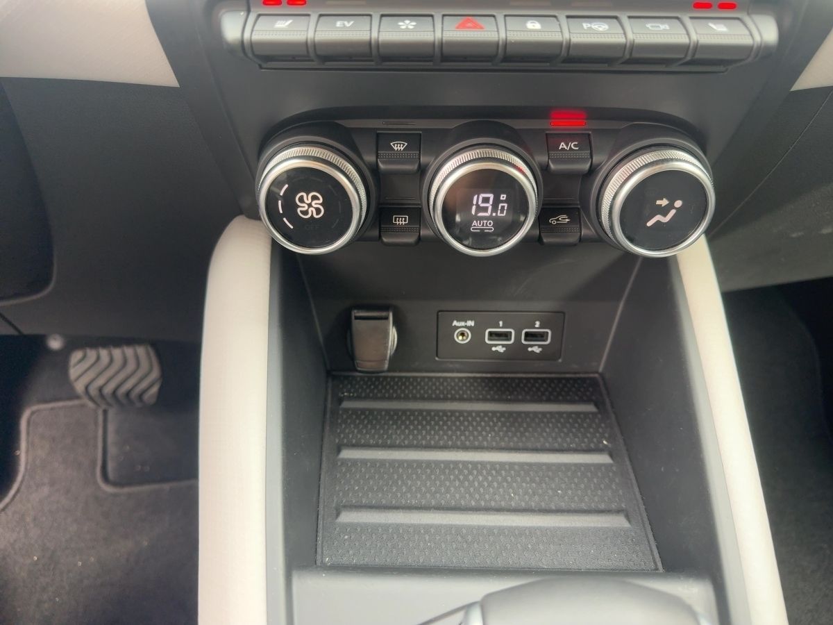 Fahrzeugabbildung Renault Captur EDITION ONE PLUG-IN 160