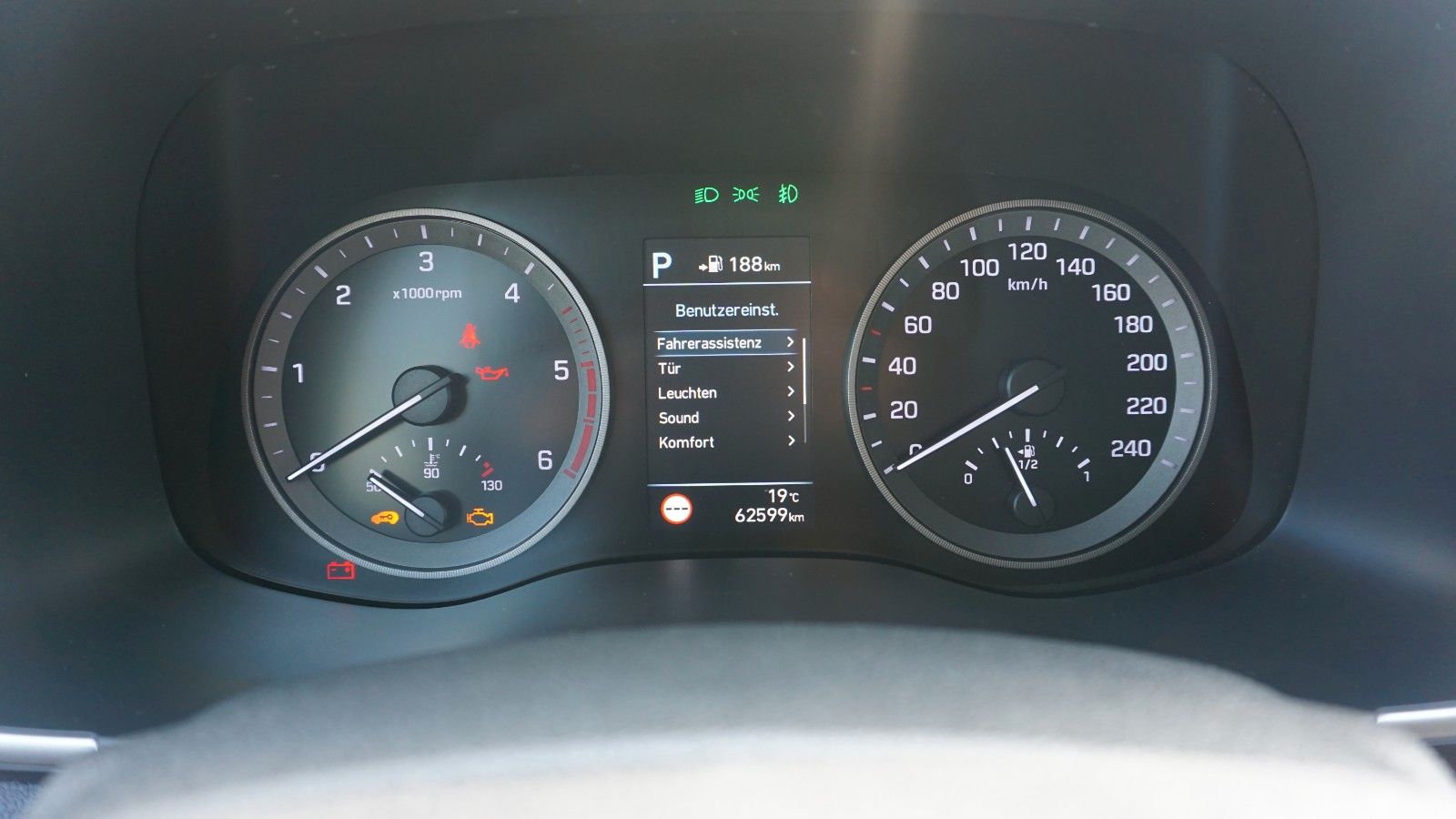 Fahrzeugabbildung Hyundai Tucson Premium 4WD,Leder,Navi,Panorama,LED,AHK