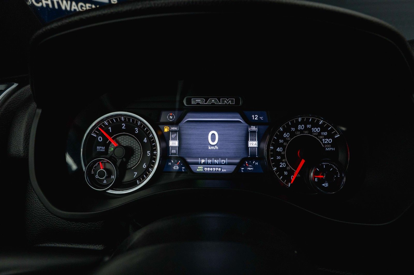 Fahrzeugabbildung Dodge RAM 5.7 V8 HEMI 4x4 OFFROAD Night-Paket *LED*