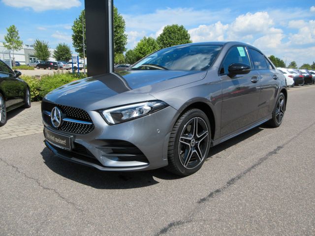 MERCEDES-BENZ A 250e Lim. AMG 8G LED Navi Kamera Night Ambi