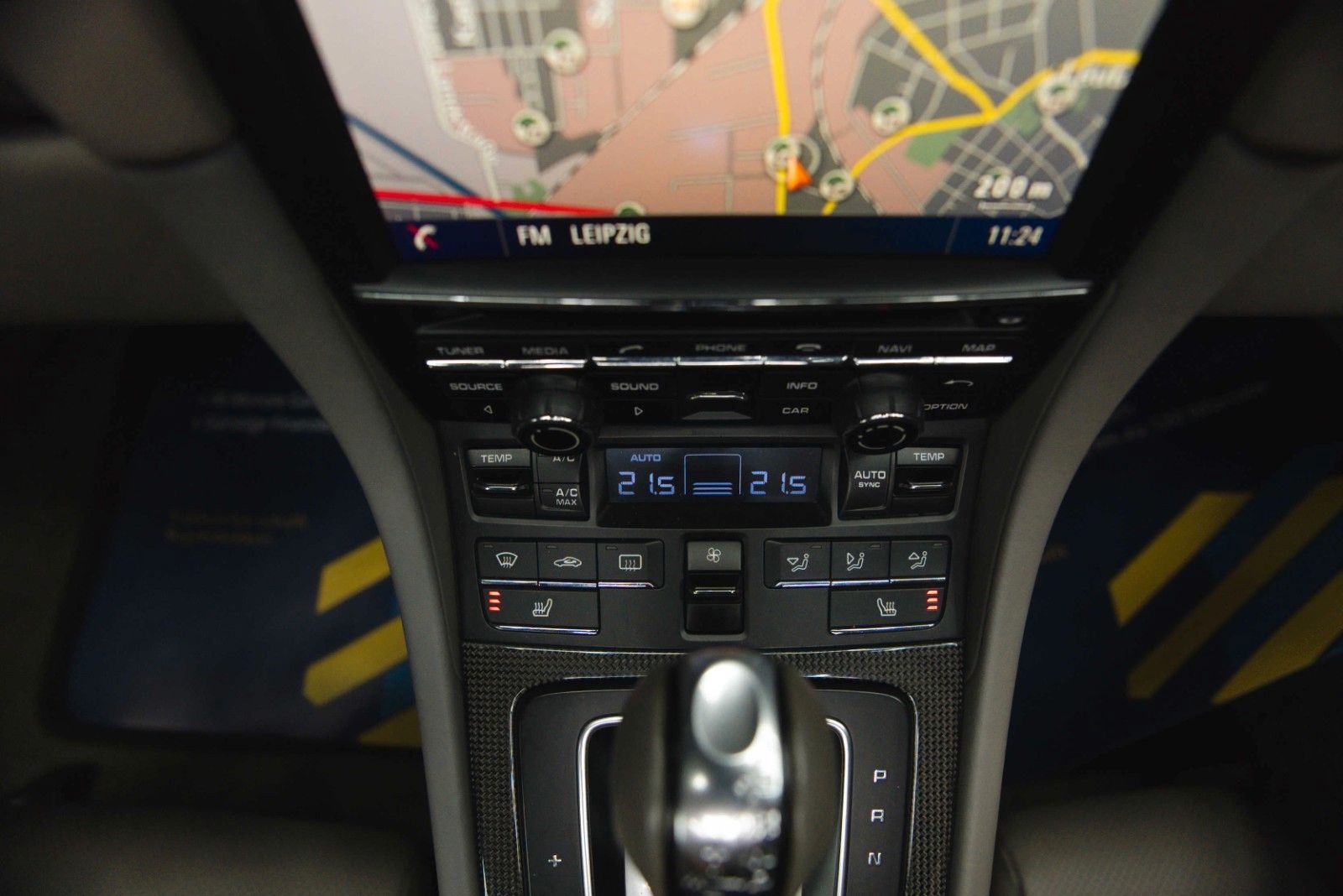 Fahrzeugabbildung Porsche 991 911 Turbo S Coupe Chrono+ | Ceramic | Carbon