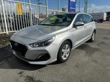 Hyundai i30 cw Pure/Navi/Temp/SHZ - Hyundai i30 Pure mit Benzin-Antrieb