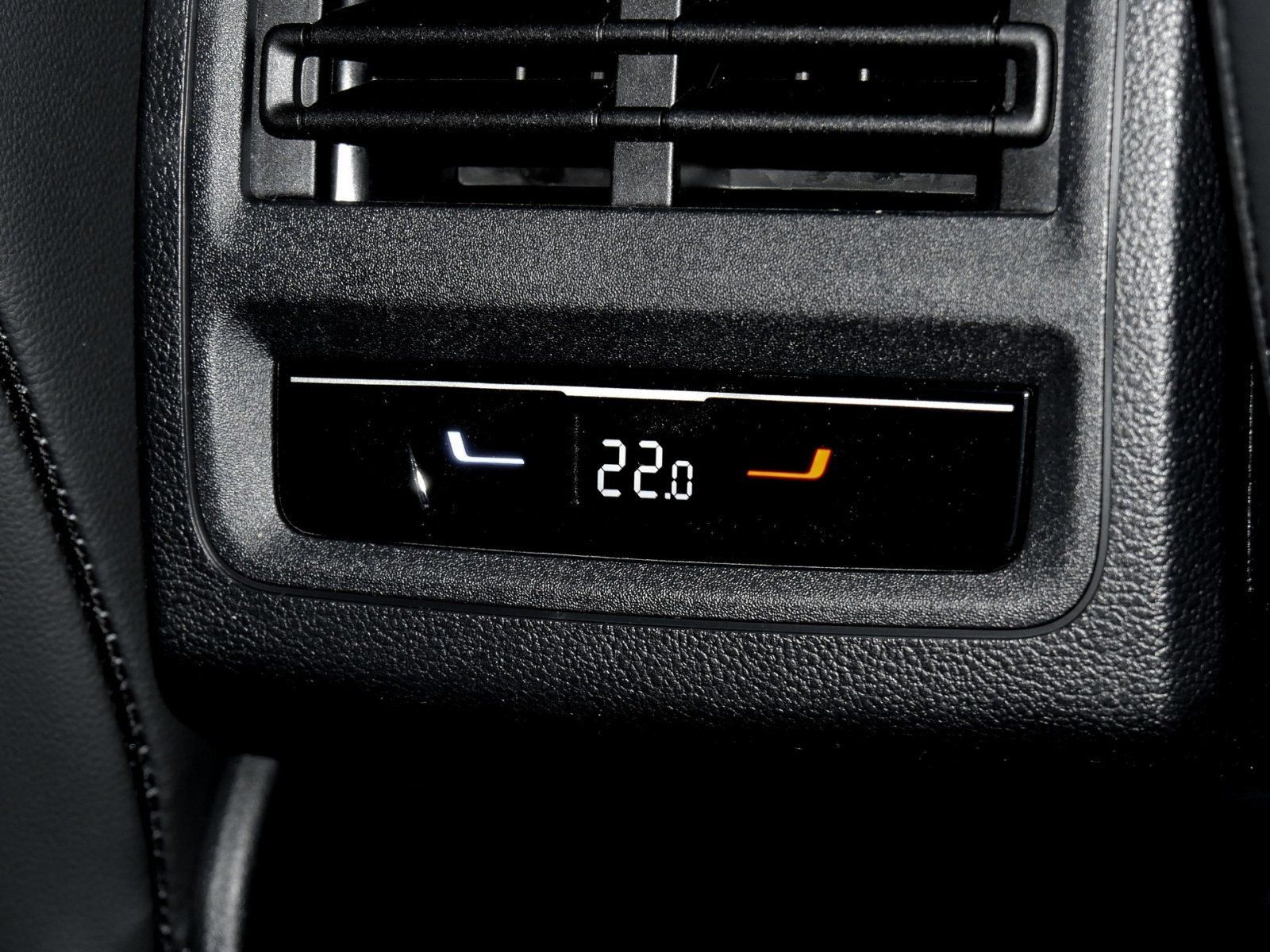 Volkswagen T-Roc - Bild 15
