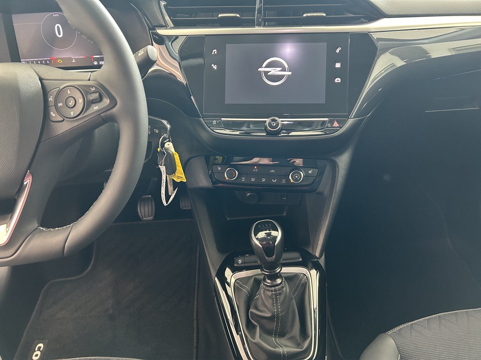 Fahrzeugabbildung Opel CorsaF 1.2 Turbo Elegance SHZ SHgepfl. Teilleder