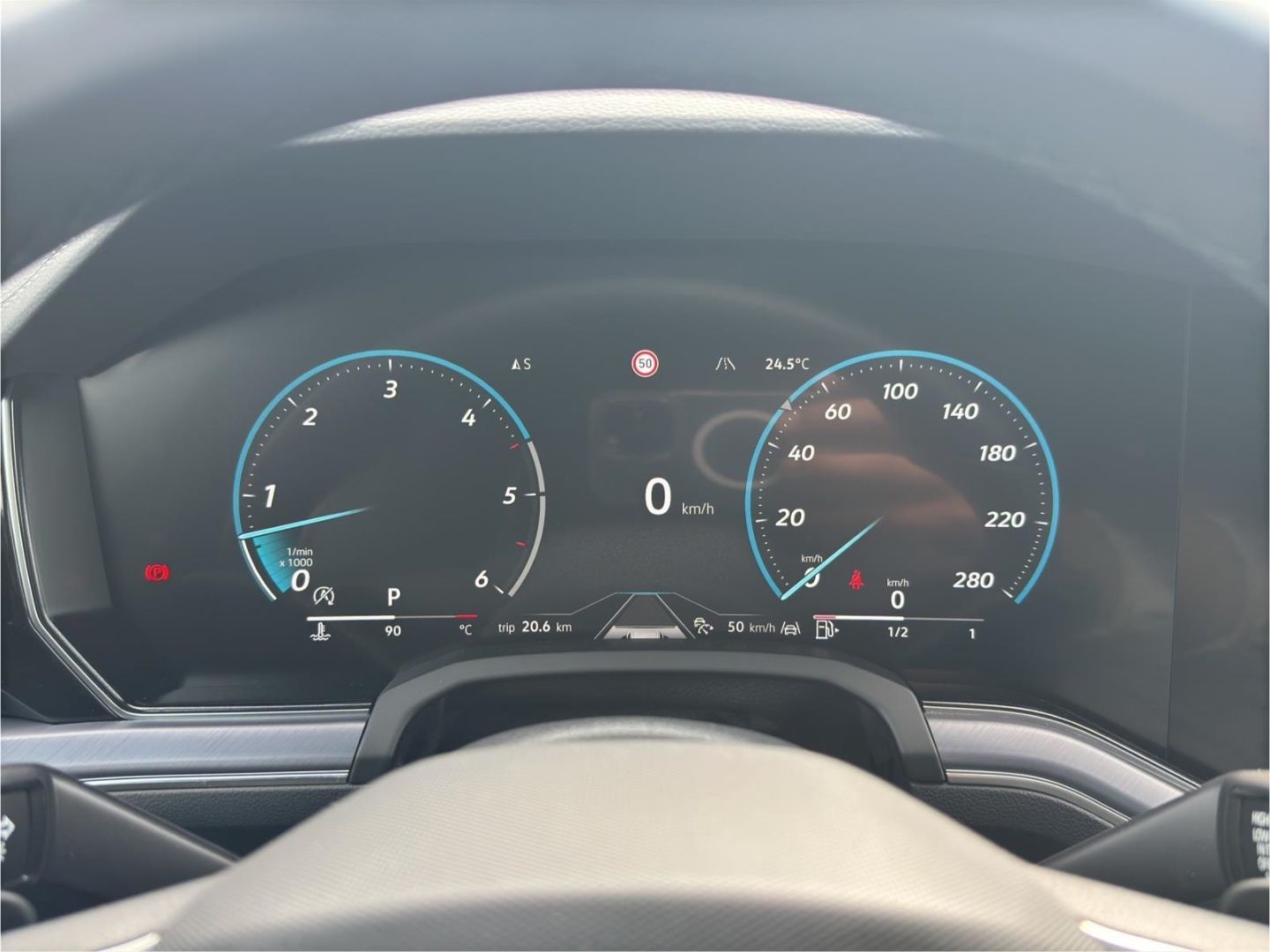 Touareg 3.0l TDI V6 4Motion DSG  R-Line LED Pano