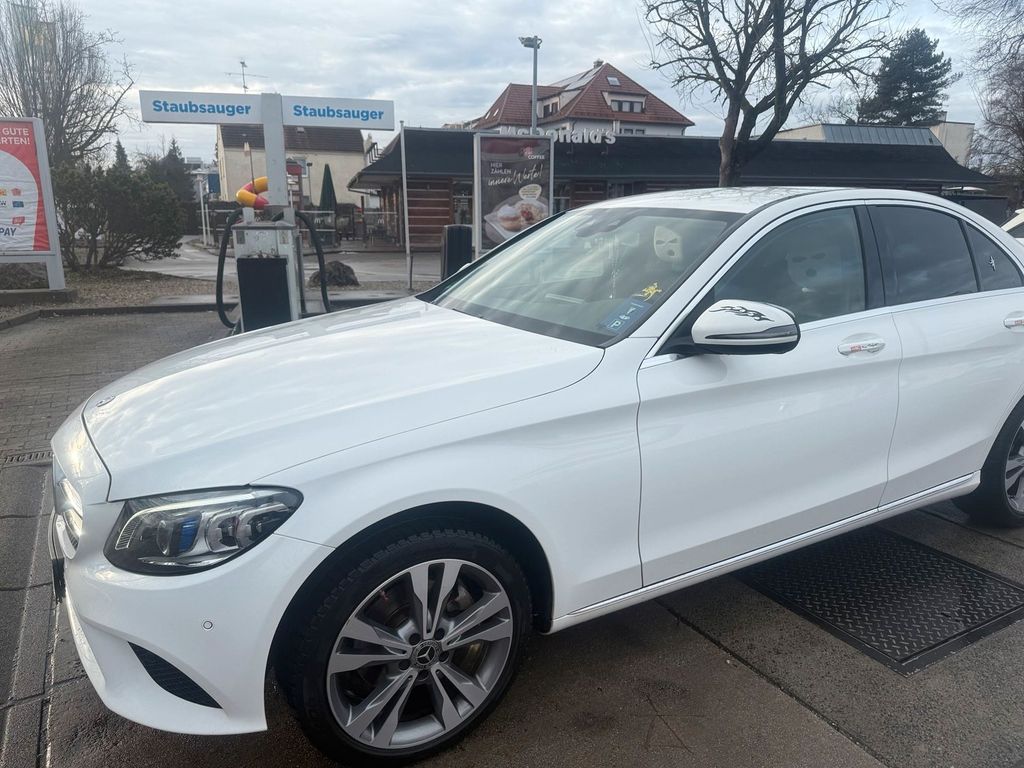 Image of Mercedes-Benz C 200