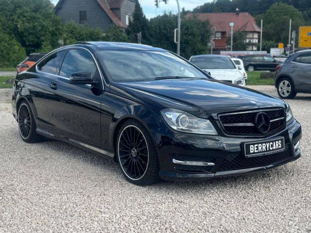 Mercedes-Benz C 250 Coupé AMG*AUTOMA*PANO*NAVI*XENON*LEDER*ILS