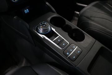 Fahrzeugabbildung Ford Kuga Plug-In Hybrid Vignale/Kamera/ACC