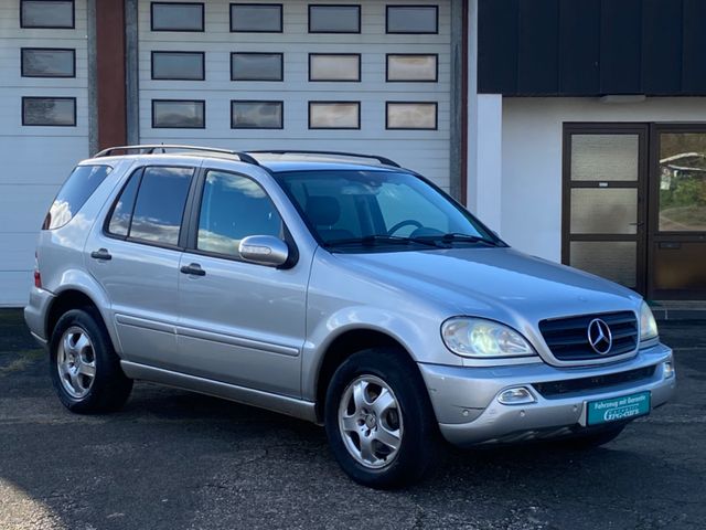 Mercedes-Benz ML 270 CDI*LEDER*NAVI*AHK*BI-XENON*SHZ