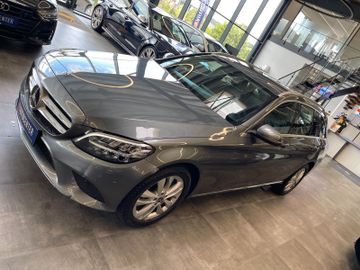 Mercedes-Benz C 200 C -Klasse T-Modell *LED*NAVI*AHK*TEMPOMAT*