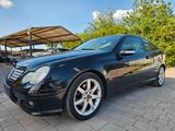 Mercedes-Benz C 200 C Sportcoupe C 200 Kompressor - Mercedes-Benz C 200: Sportcoupe
