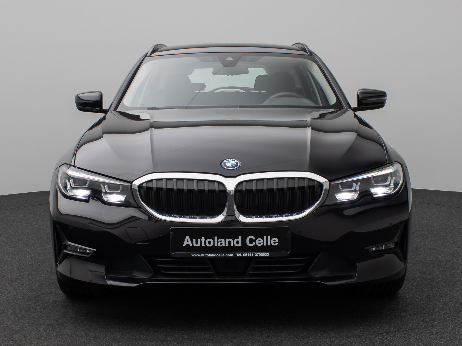 Fahrzeugabbildung BMW 330e Alarm Kamera DAB Stop&Go M Sportleder LED