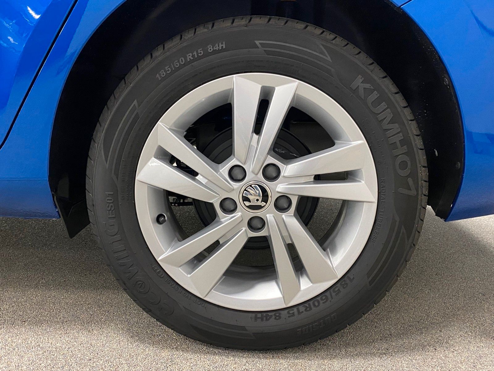 Fahrzeugabbildung SKODA FABIA COMBI 1.0 TSI Ambition+SHZ+SMARTLINK+ALU++