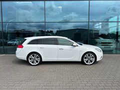 Fahrzeugabbildung Opel Insignia A ST Innov. Autom. Recaro Pano Navi 20"