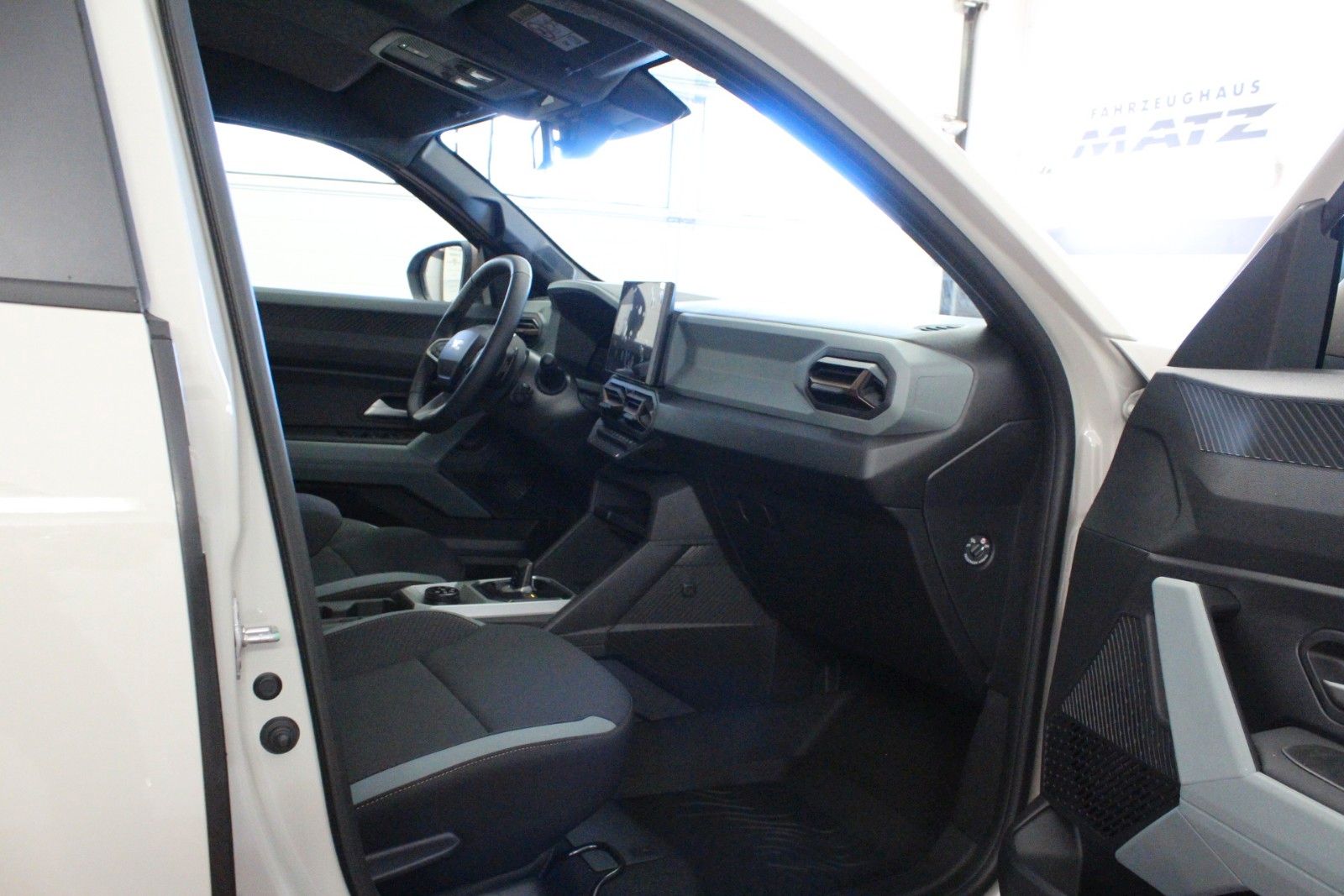 Fahrzeugabbildung Dacia Duster hybrid-G 150 4x4 Extreme MY26