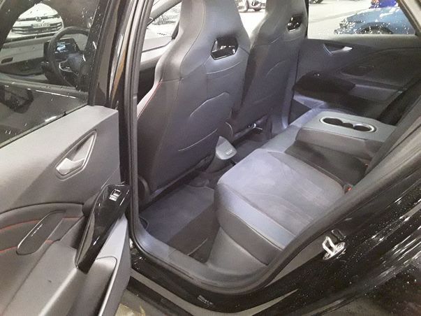 ID.3 GTX IQ.LIGHT+AR HUD+PANO+ACC+NAVI+ALU+SHZ+