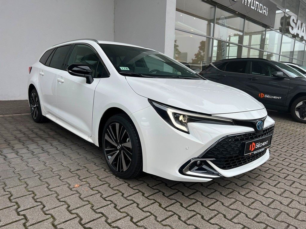 Fahrzeugabbildung Toyota Corolla TS 1.8 Hybrid Teamplayer Technikpaket
