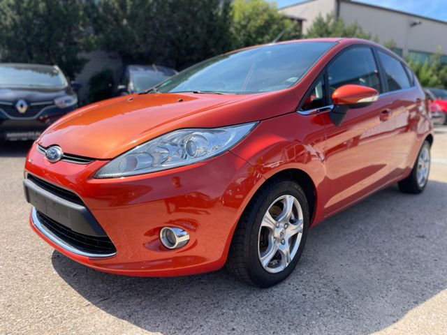 Ford Fiesta Titanium klimaautomatik, Einparkhilfe