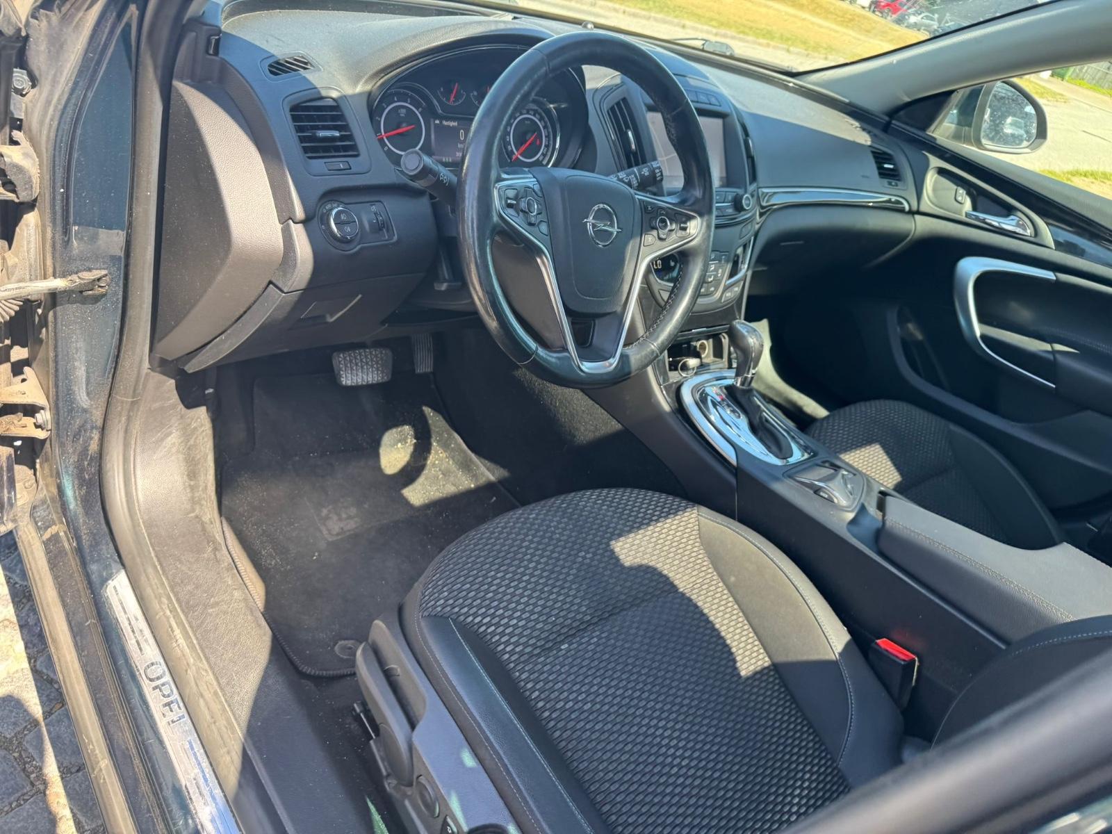 Opel Insignia 2015 — photo 11