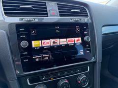 Fahrzeugabbildung Volkswagen Golf VII Lim 1.6 TDI Comfortline *ACC*SHZ*PANO*