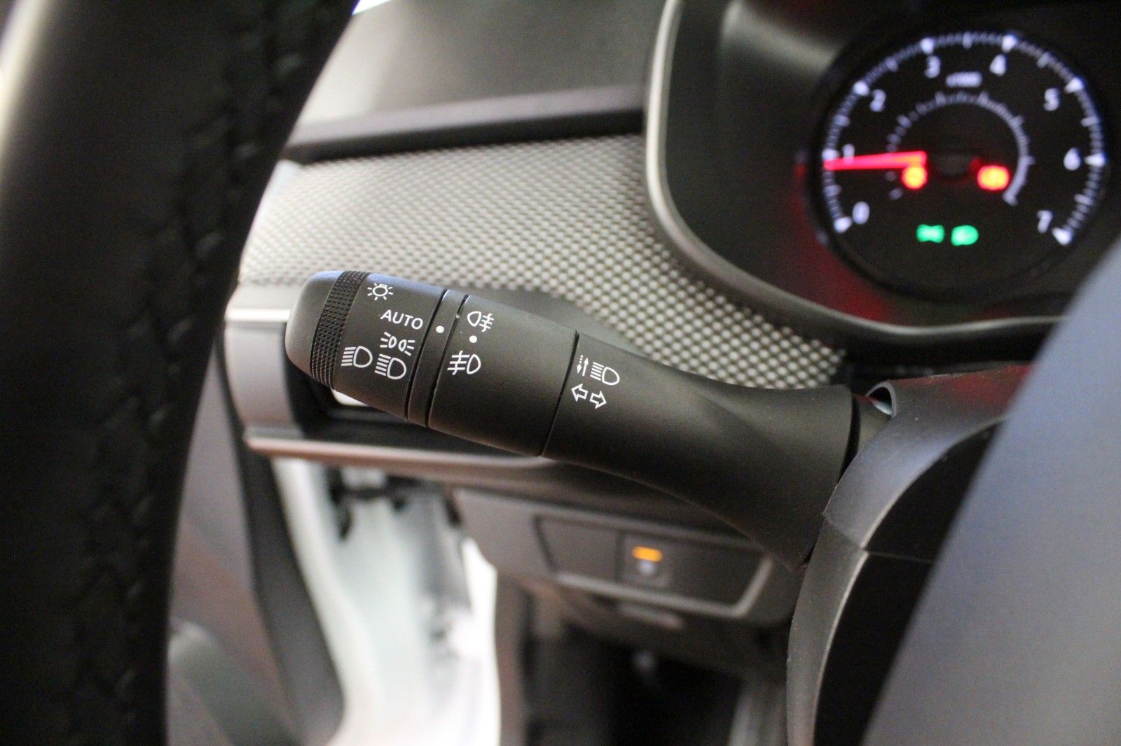 Fahrzeugabbildung Dacia Sandero TCe 90 auto Journey *Komfort-Paket*Sitzh