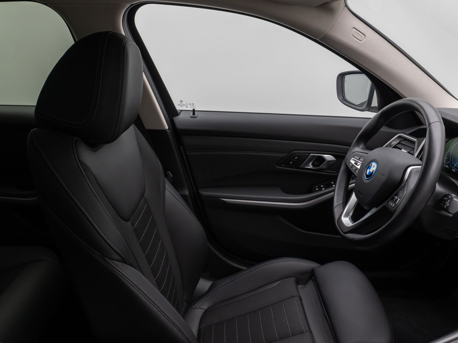 Fahrzeugabbildung BMW 320e Kamera Leder DAB Alarm DrivAssistent Sport