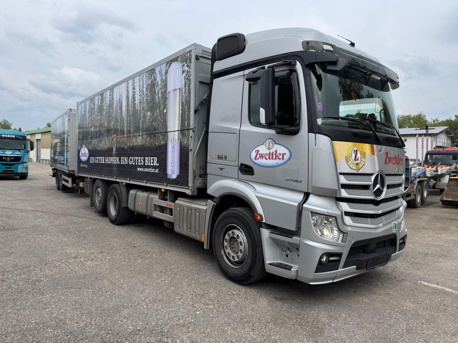 Mercedes-Benz 2748 L/Komplettzug mit Anhänger/Durchlademöglic