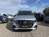 Mercedes-Benz V 300d AVANTGARDE Lang +AMG+AIRMATIC+7-SITZE+KAM - 7 Sitzer Vans