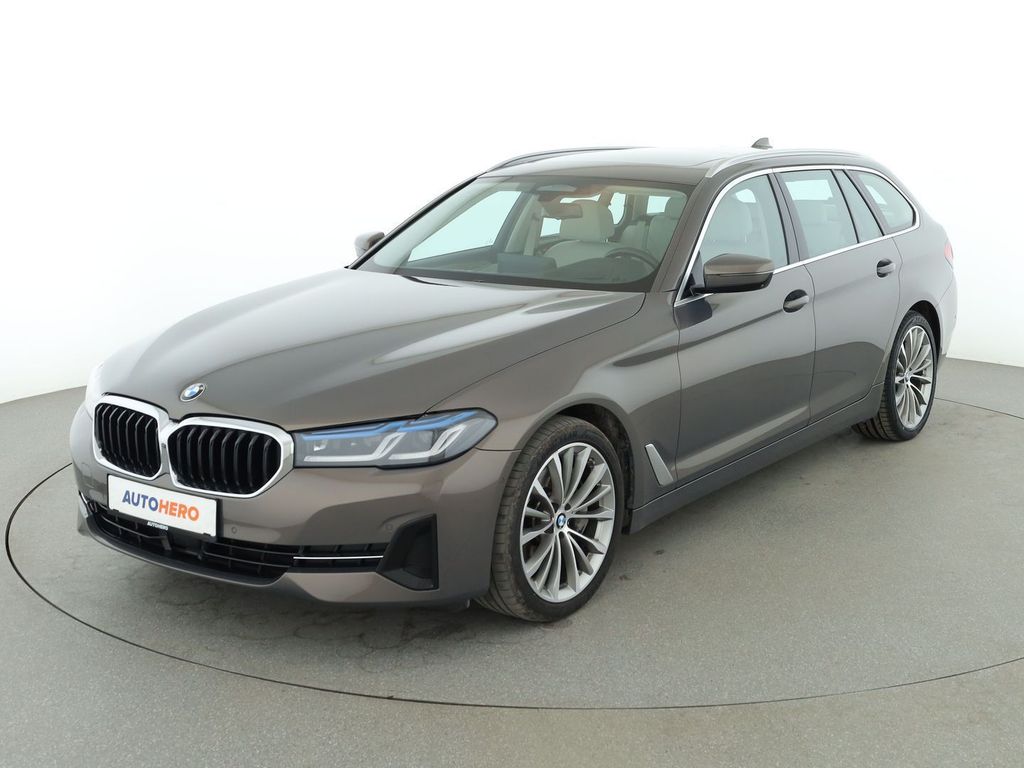 Image of BMW 540