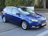 Ford Focus Titanium*Automatik*AHK*PDC*Finanzierung* - Ford: Finanzierung